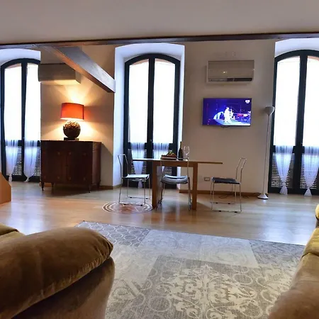 Izzhome Full Center Grand Apartment Cagliari